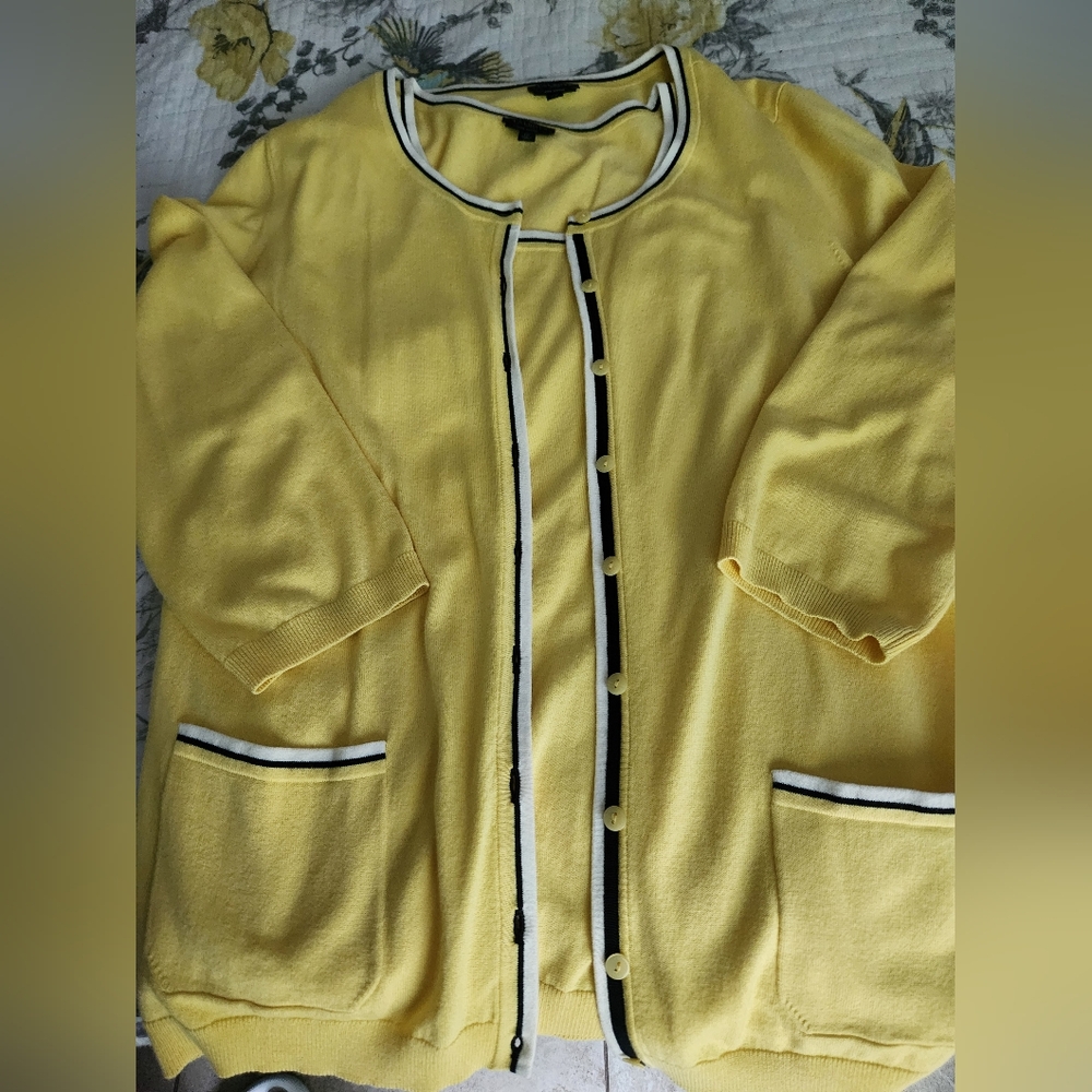 Cardigan set